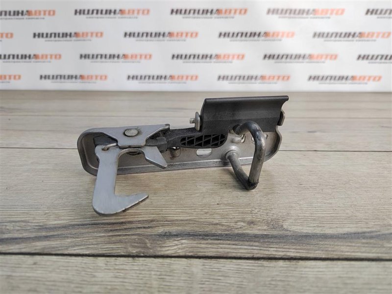 Замок капота, 800 рублей, Москва