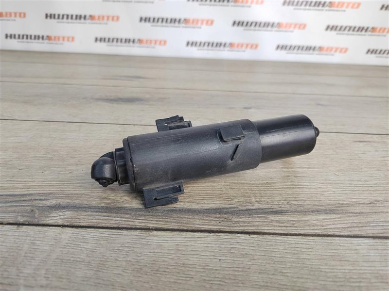 Форсунка омывателя фар, 1000 рублей, Москва