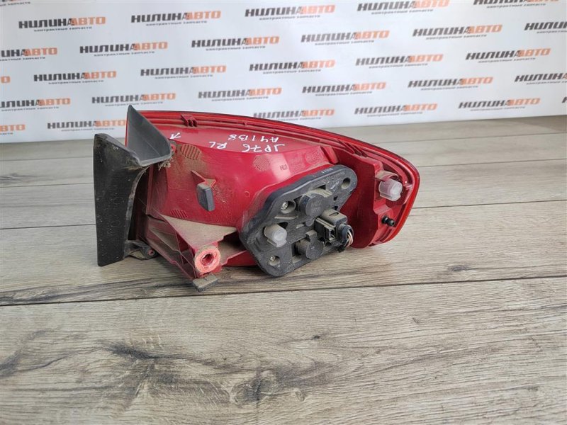 Фонарь в крыло, 3000 рублей, Москва