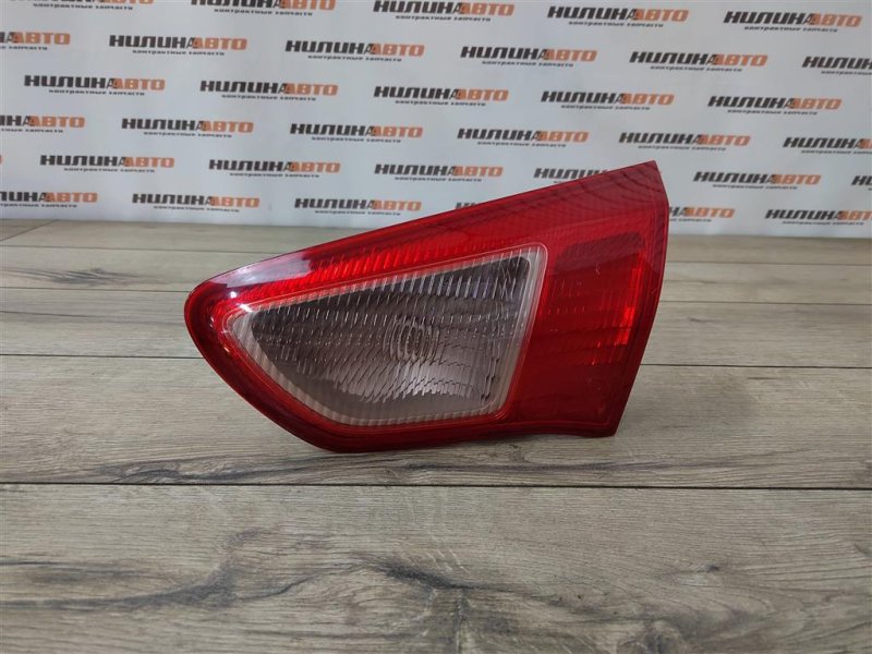 Фонарь в крышку багажника, 600 рублей, Москва