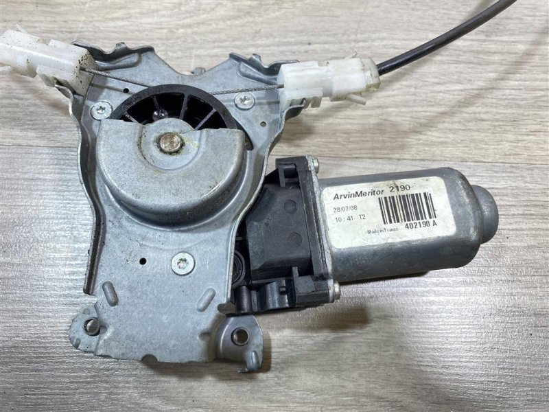 Стеклоподъемник, 1000 рублей, Севастополь