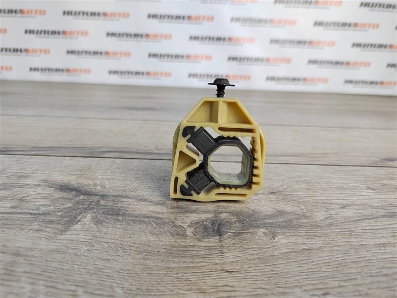 Крепление радиатора, 300 рублей, Москва