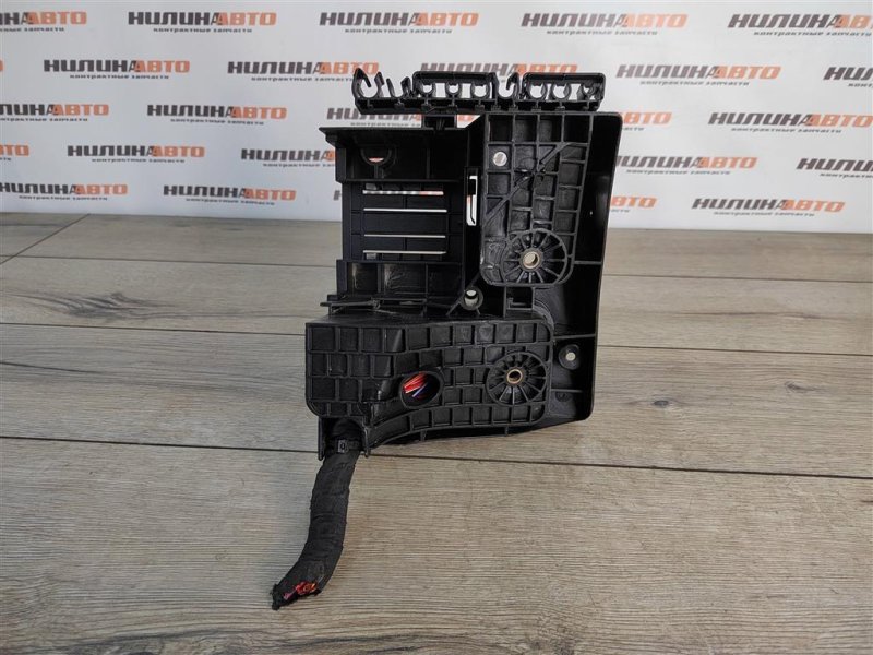 Кронштейн блока предохранителей, 500 рублей, Москва