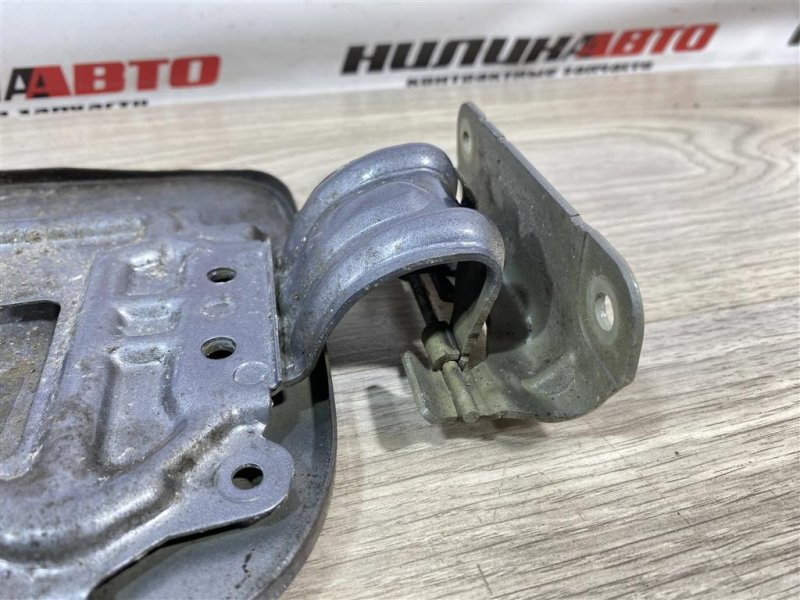 Лючок топливного бака, 500 рублей, Севастополь