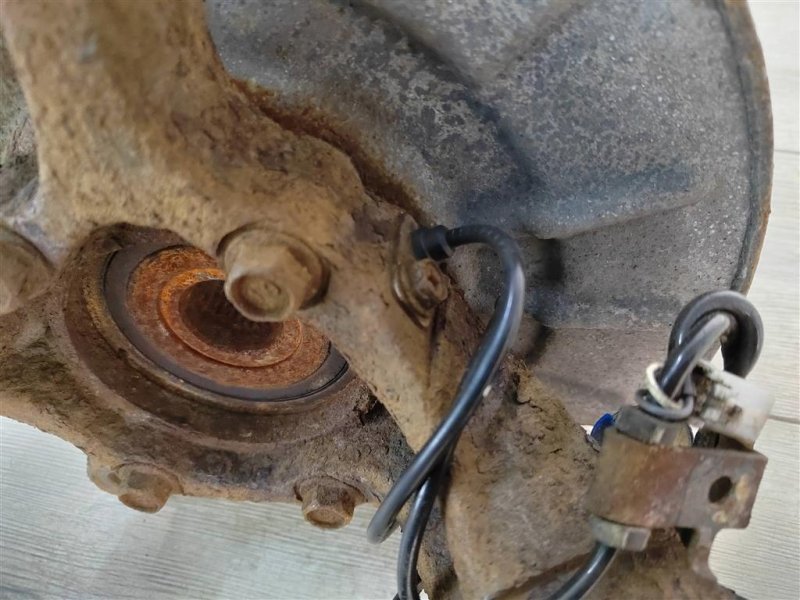 Кулак поворотный, 2000 рублей, Москва