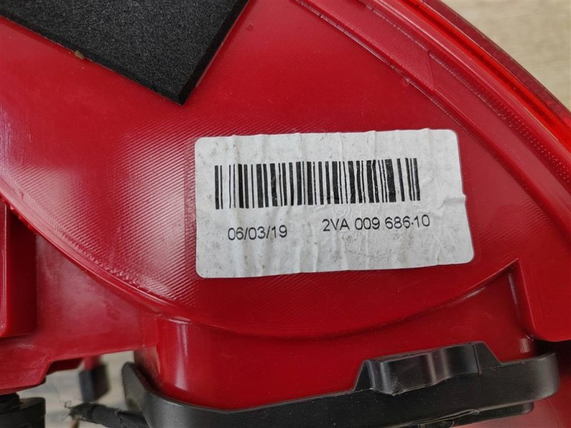 Фонарь в крыло, 2800 рублей, Москва