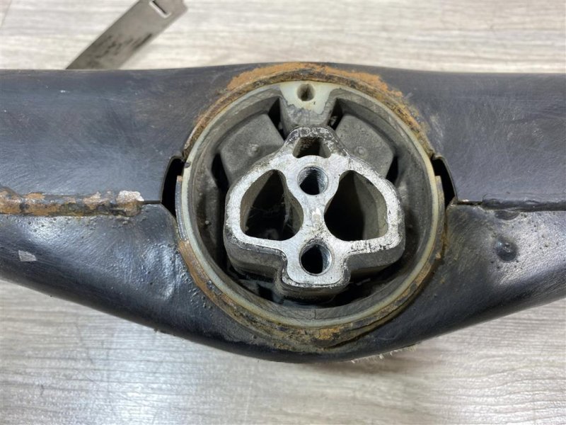 Кронштейн КПП, 2000 рублей, Севастополь