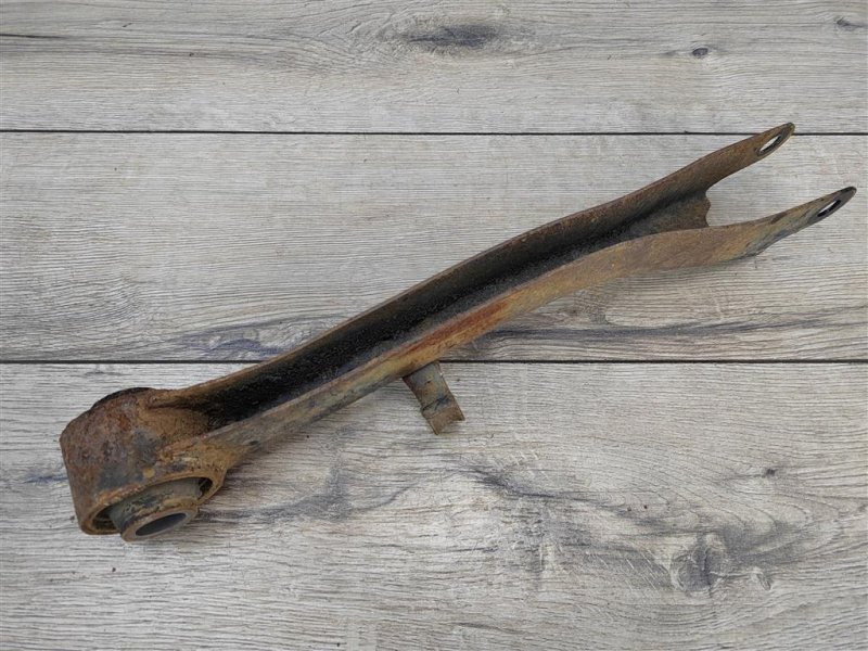 Рычаг продольный, 500 рублей, Москва