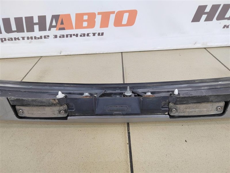 Накладка крышки багажника, 2500 рублей, Москва