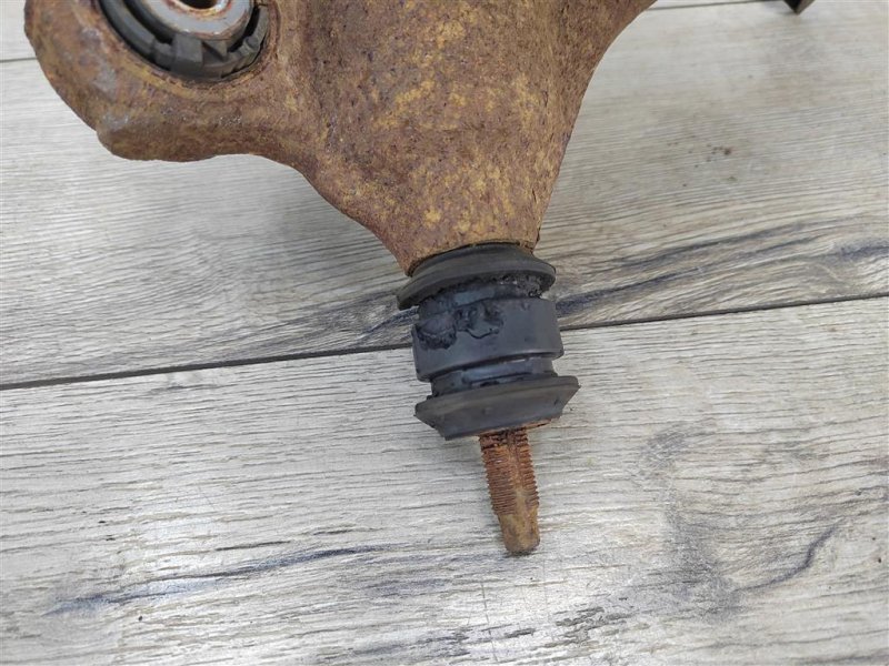 Кулак задний, 3000 рублей, Москва