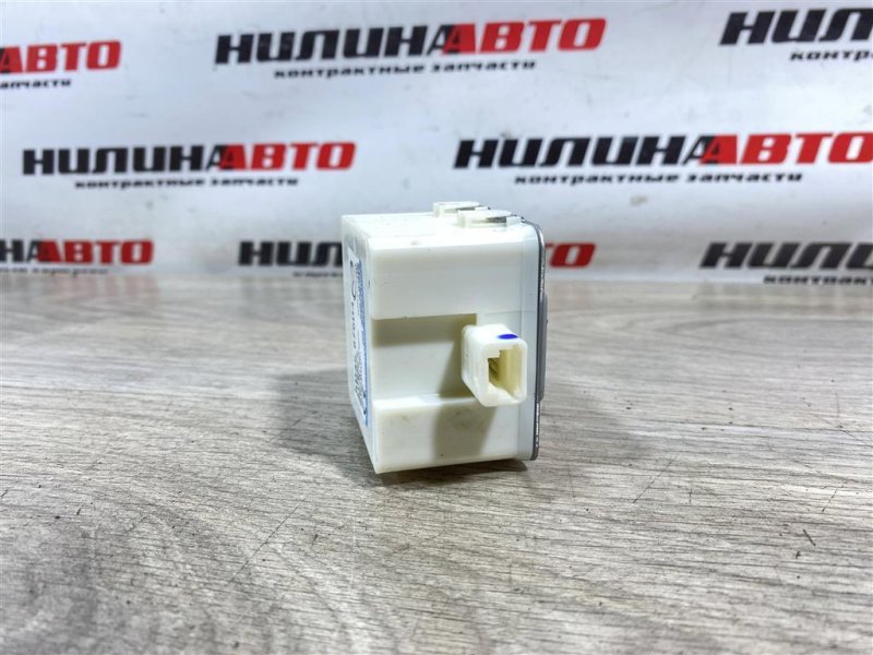 Блок управления центральным замком, 500 рублей, Севастополь