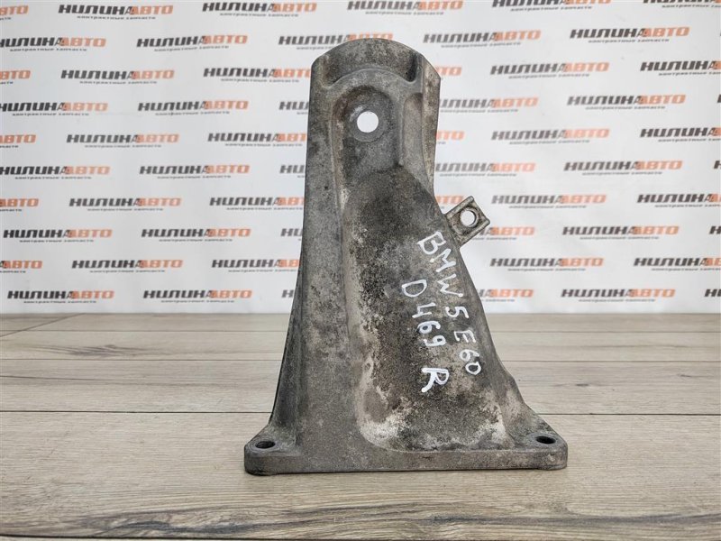 Кронштейн двигателя, 1000 рублей, Москва