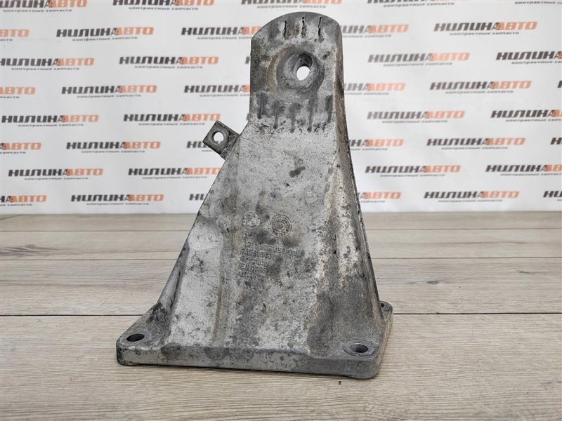 Кронштейн двигателя, 1000 рублей, Москва