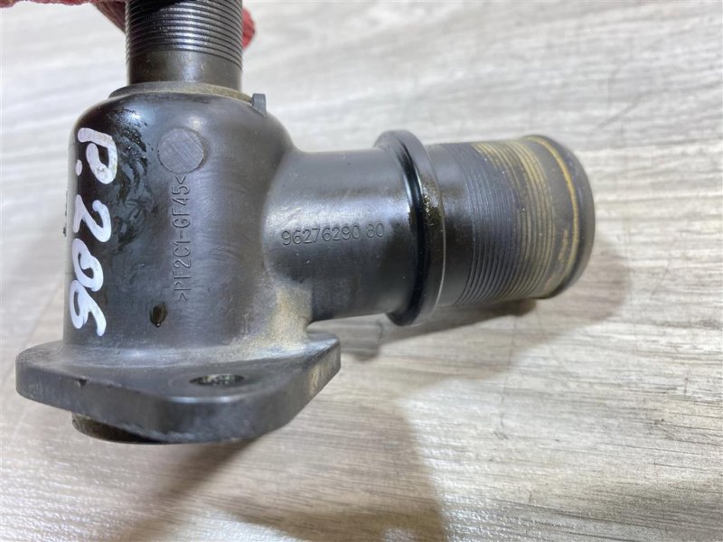 Фланец системы охлаждения, 400 рублей, Севастополь