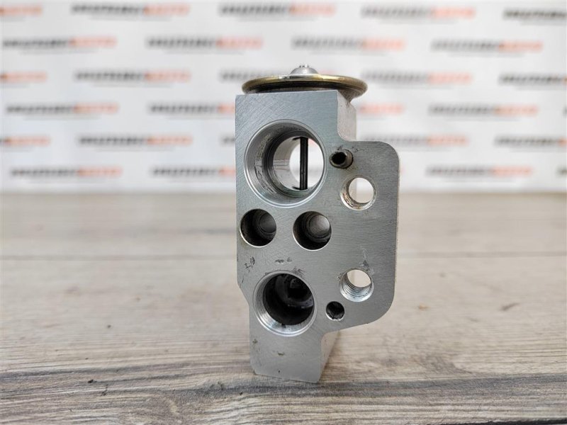 Клапан кондиционера, 500 рублей, Москва