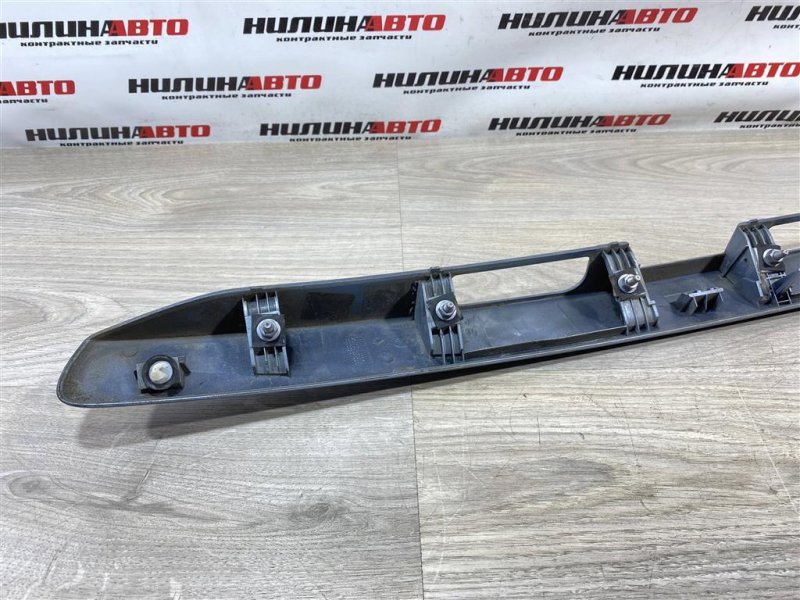 Накладка крышки багажника, 2000 рублей, Севастополь