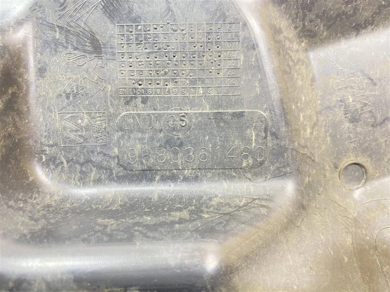 Дефлектор радиатора, 500 рублей, Севастополь