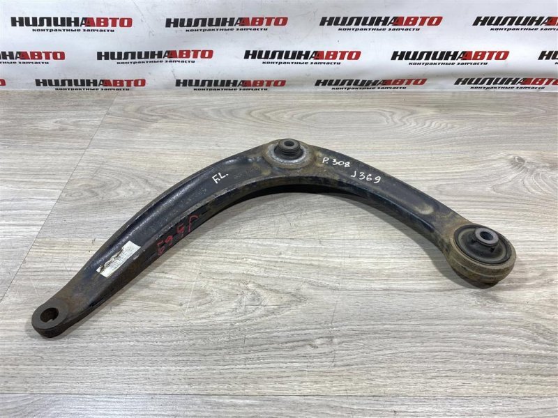 Рычаг передний нижний, 1500 рублей, Севастополь