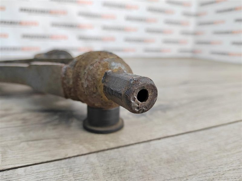 Рычаг передний нижний, 800 рублей, Москва