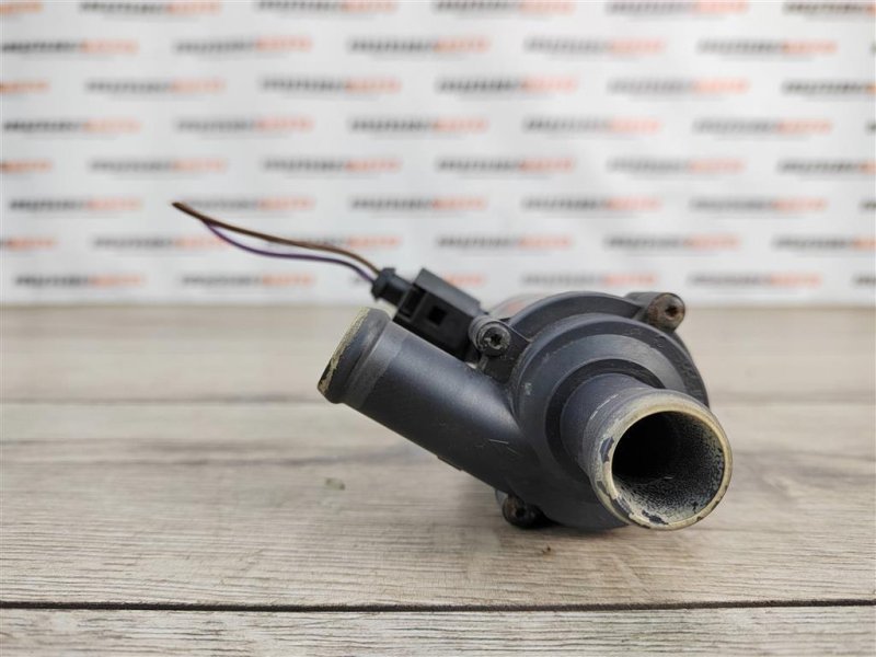 Насос водяной вспомогательный, 2000 рублей, Москва