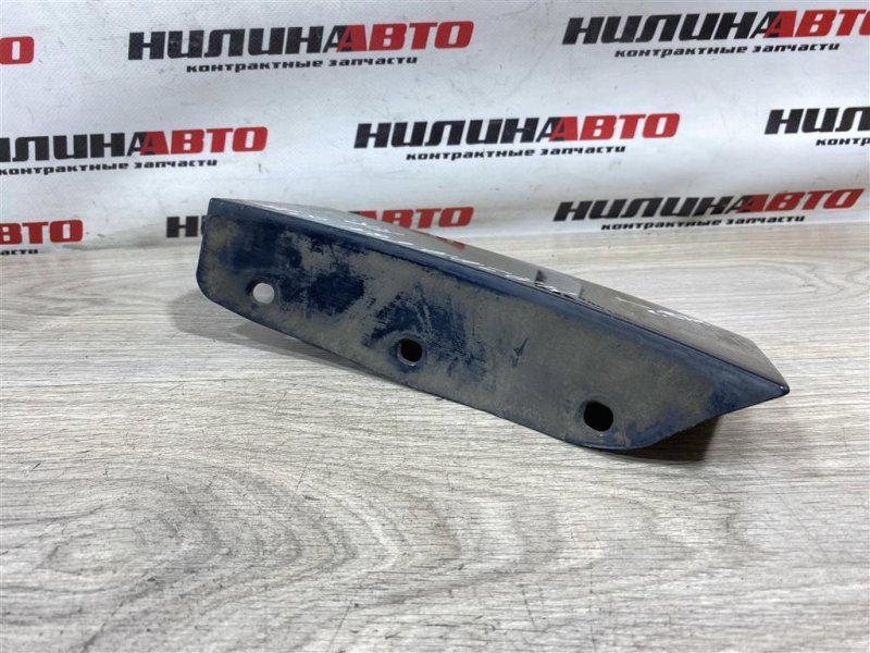 Накладка крыла, 500 рублей, Севастополь