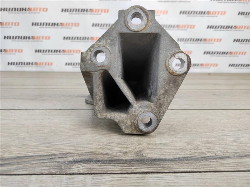 Кронштейн двигателя, 500 рублей, Москва