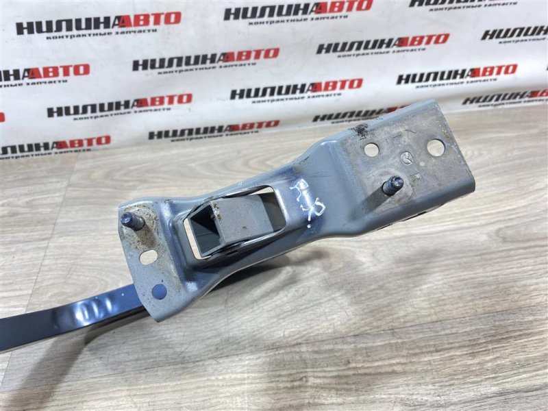 Петля крышки багажника, 2000 рублей, Севастополь