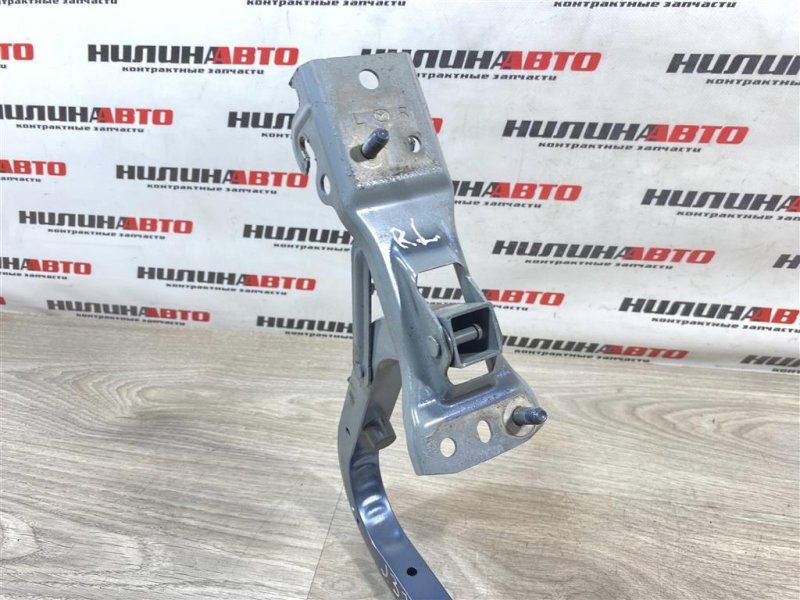 Петля крышки багажника, 5000 рублей, Севастополь