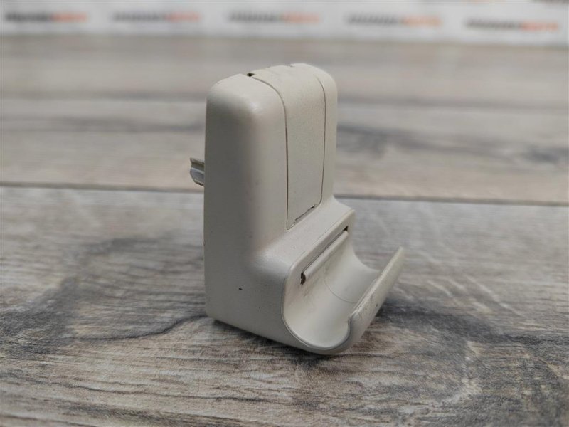 Кронштейн солнцезащитного козырька, 500 рублей, Москва