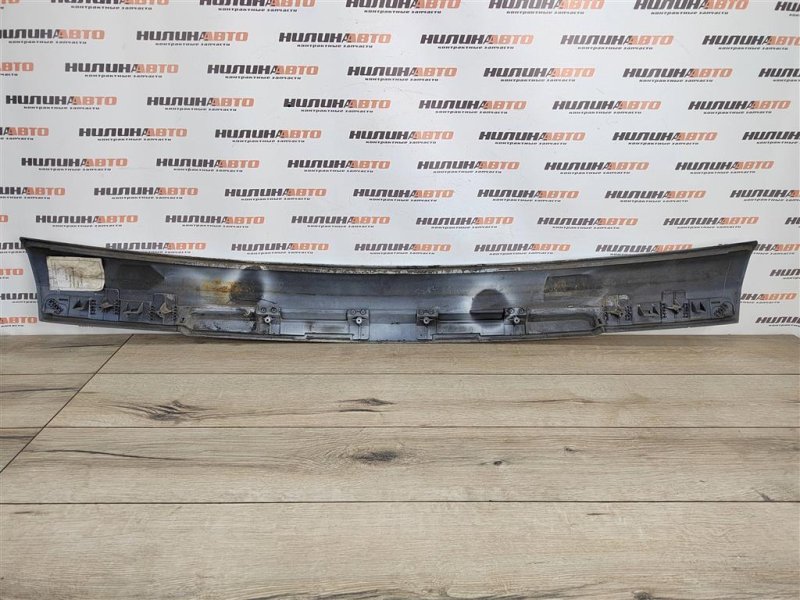 Накладка крышки багажника, 2000 рублей, Москва