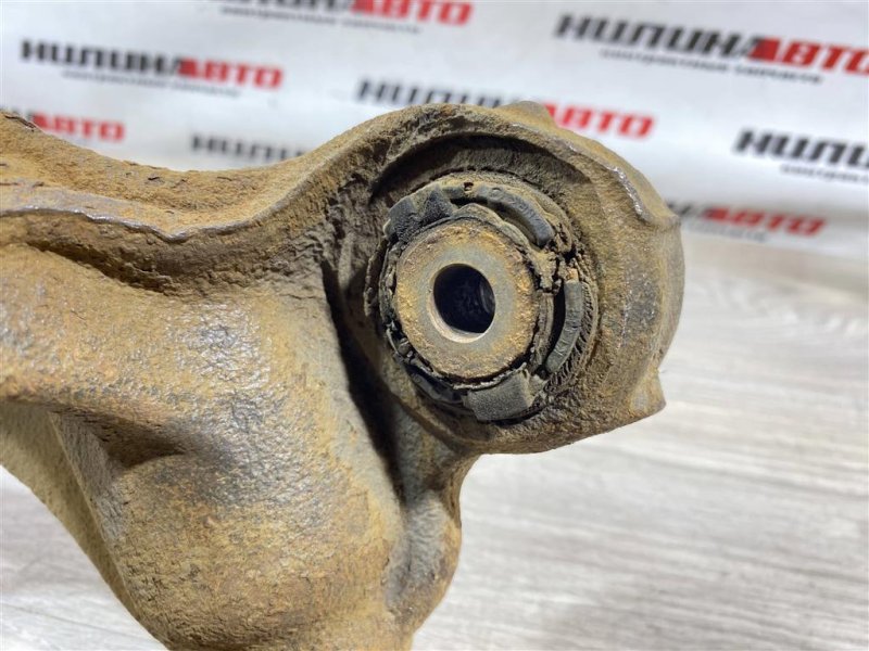 Кулак задний, 2000 рублей, Севастополь