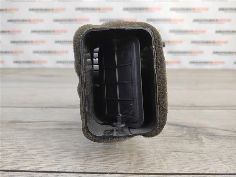 Дефлектор в торпедо, 400 рублей, Москва