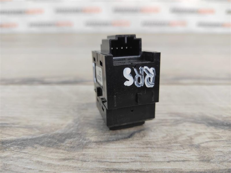 Кнопка обогрева сидений, 400 рублей, Москва