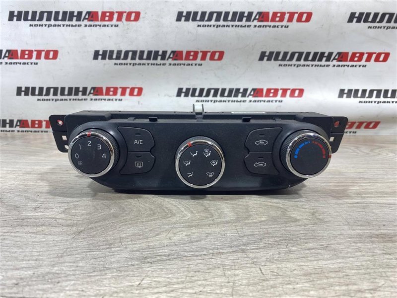 Блок управления печкой, 2000 рублей, Севастополь