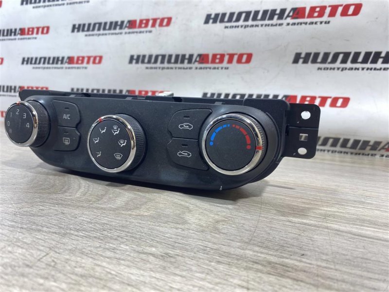 Блок управления печкой, 2000 рублей, Севастополь