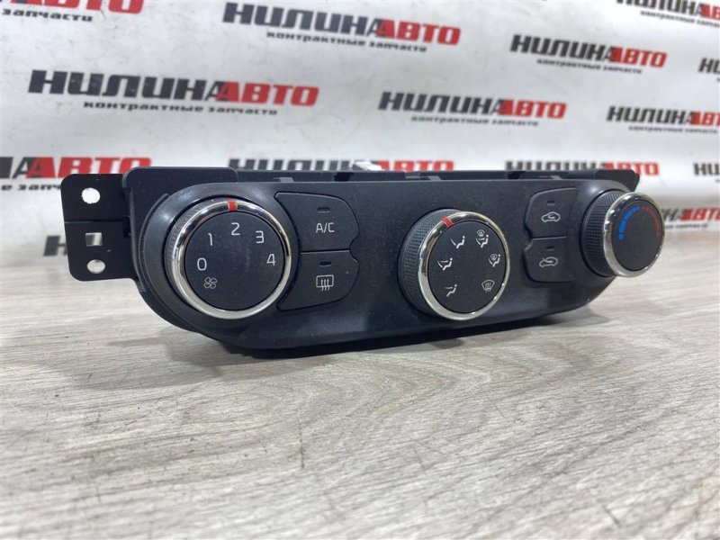 Блок управления печкой, 2000 рублей, Севастополь