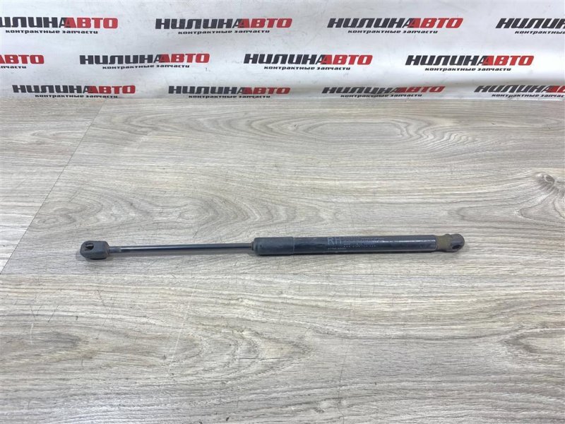 Амортизатор крышки багажника, 1000 рублей, Севастополь