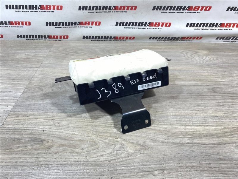 Подушка безопасности в торпедо, 4000 рублей, Севастополь