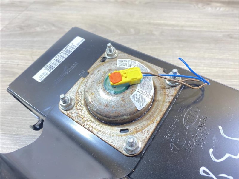 Подушка безопасности в торпедо, 4000 рублей, Севастополь