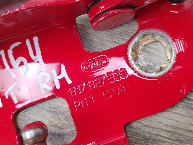 Петля крышки багажника, 3000 рублей, Москва