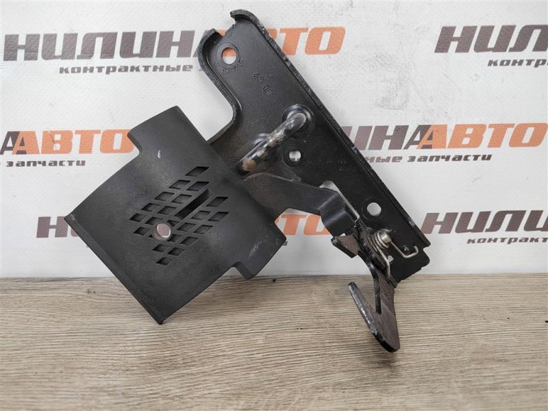 Замок капота, 1500 рублей, Москва