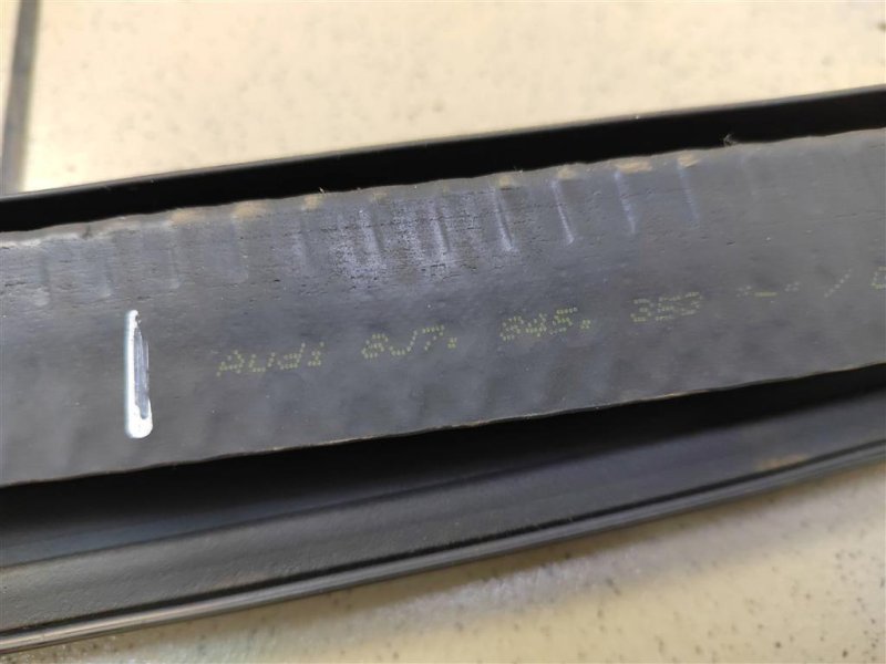 Молдинг лобового стекла, 15000 рублей, Москва