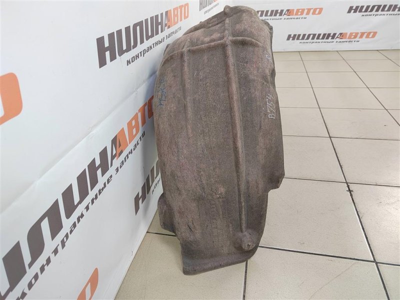 Подкрылок, 2000 рублей, Москва