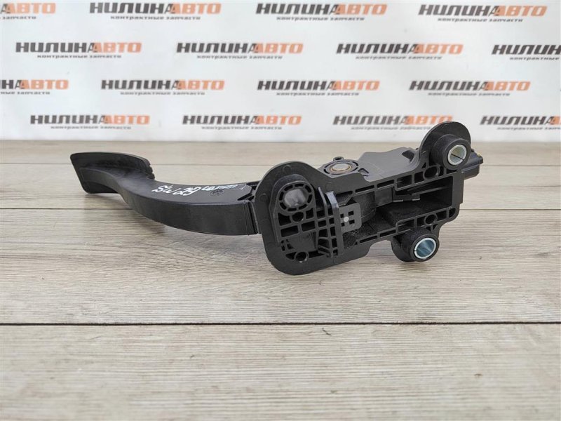 Педаль газа, 400 рублей, Москва