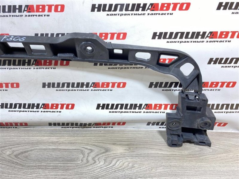 Кронштейн бампера центральный, 1500 рублей, Севастополь