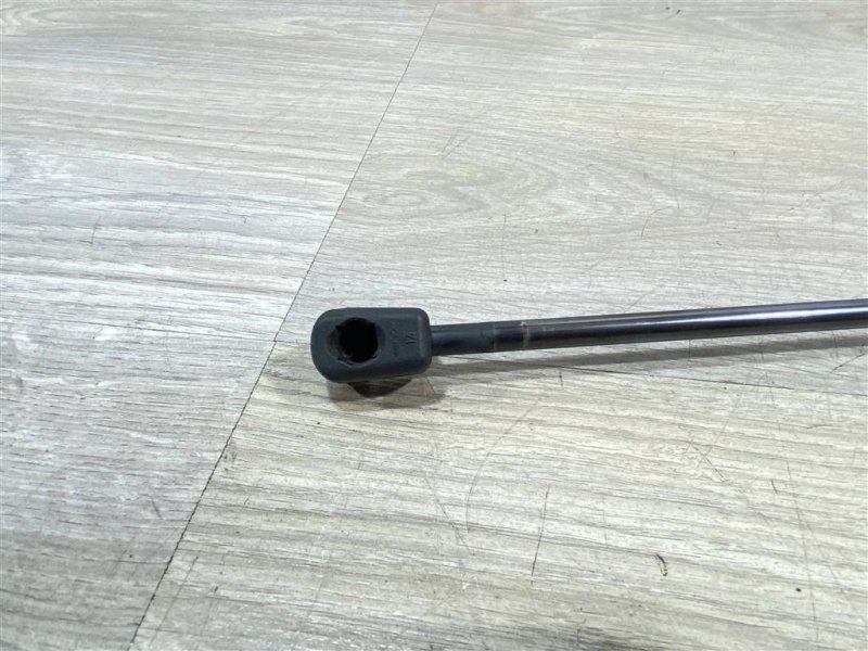 Амортизатор крышки багажника, 500 рублей, Севастополь