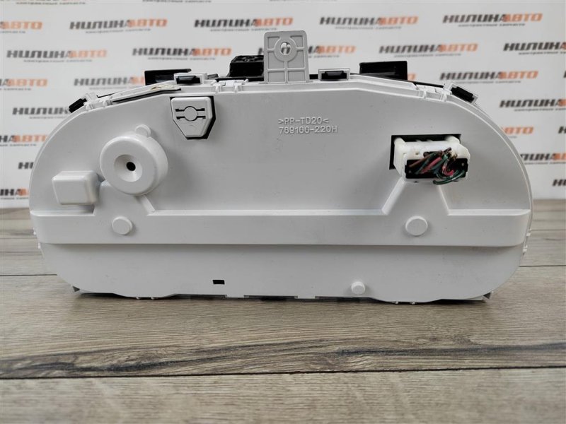 Панель приборов, 4000 рублей, Москва