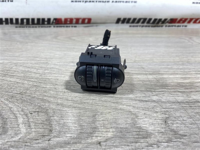 Кнопка корректора фар, 500 рублей, Севастополь