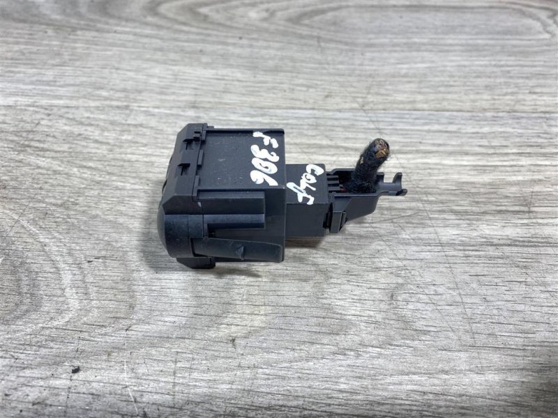 Кнопка корректора фар, 500 рублей, Севастополь