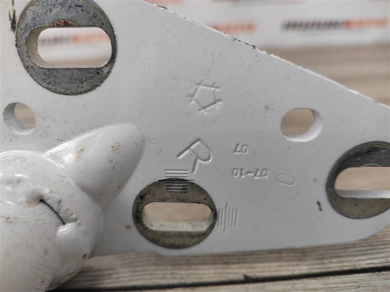 Петля крышки багажника, 500 рублей, Москва